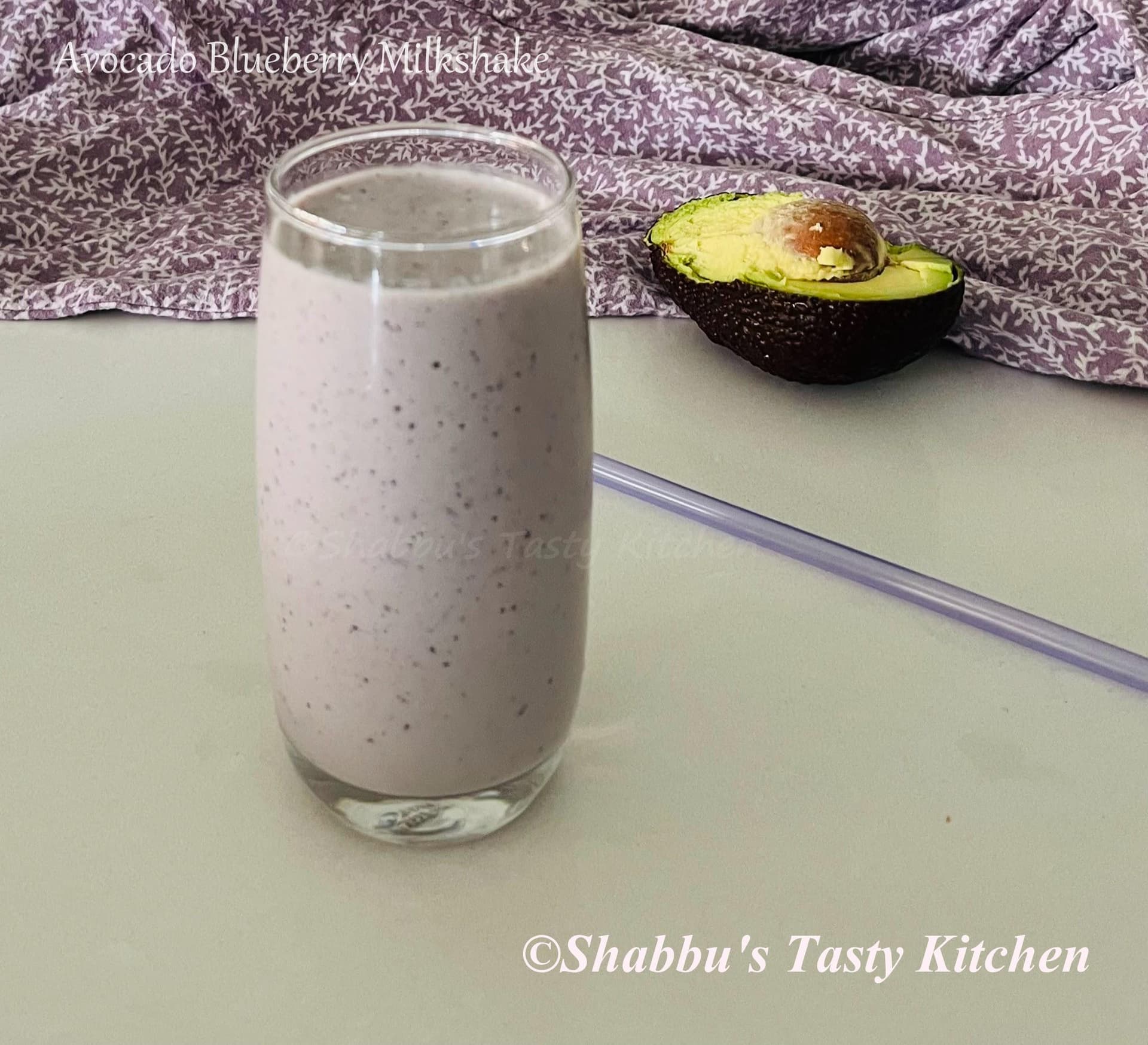 avocado-blueberry-milkshake